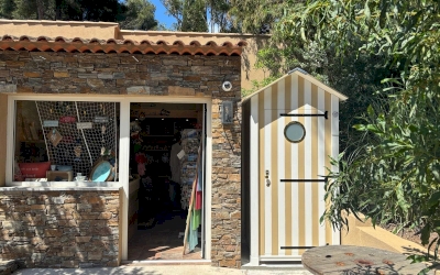 Créer un coin détente avec une cabine en bois