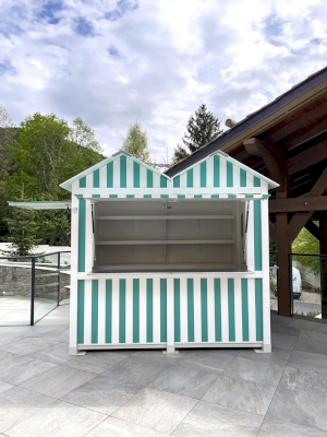 Cabine de plage sur-mesure au Four Seasons Megève Cabine de plage sur-mesure au Four Seasons Megève