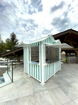 Cabine de plage sur-mesure au Four Seasons Megève Cabine de plage sur-mesure au Four Seasons Megève
