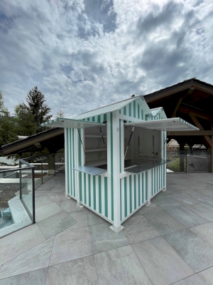 Cabine de plage sur-mesure au Four Seasons Megève Cabine de plage sur-mesure au Four Seasons Megève