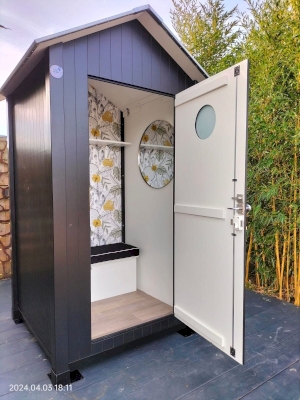 Où trouver une cabine de plage en bois en exposition ? Où trouver une cabine de plage en bois en exposition ?
