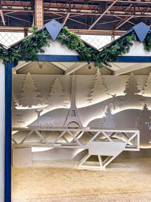 Des chalets de Noël au cœur d'un monument parisien mythique